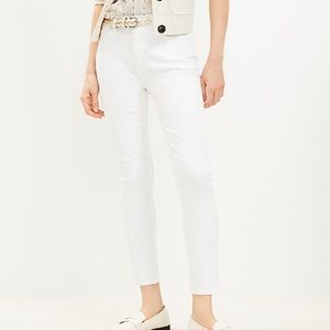Never Worn Loft White Curvy Skinny Jeans